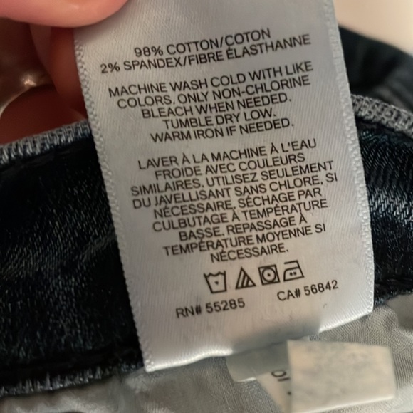 8 Express Girlfriend High Rise Distressed Bottom Jeans - Picture 4 of 6